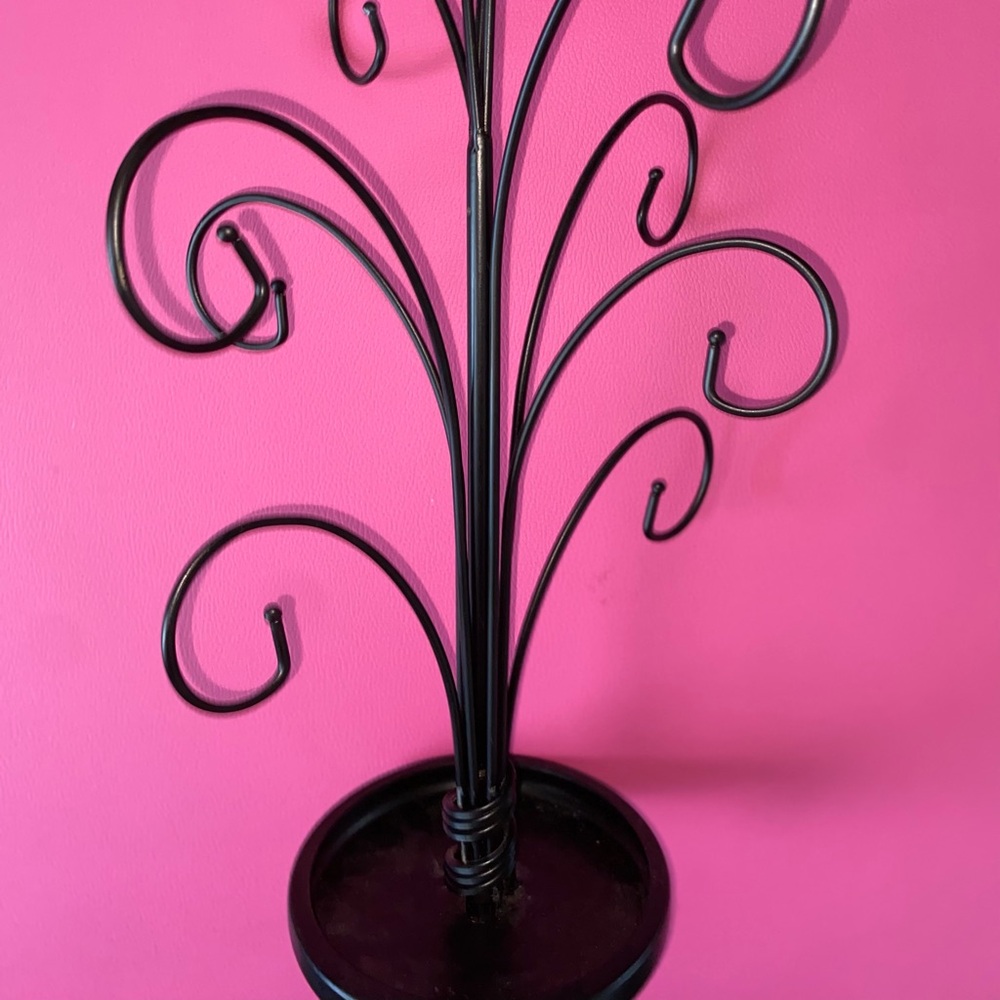 Jewelry hanger